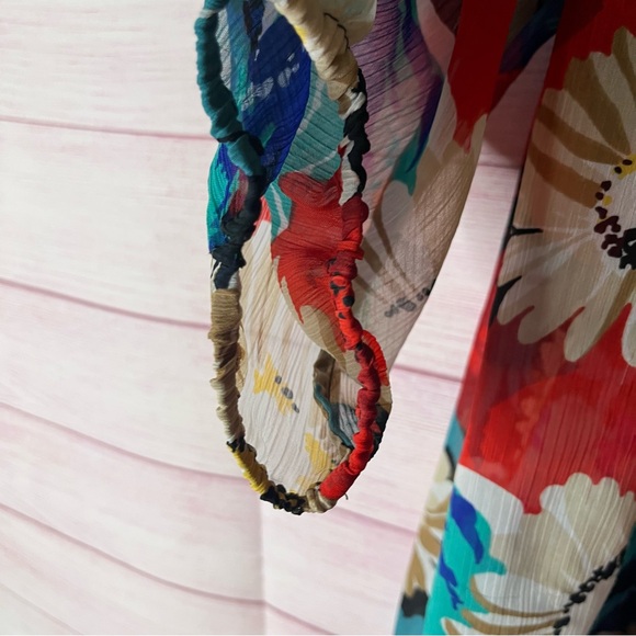 Charter Club Sheer Red Floral Pintuck Pleat 3/4 Sleeve Tie Neck Blouse Size PL - Picture 4 of 6